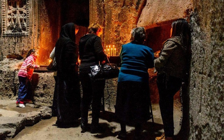 Ο άλλος διωγμός των Χριστιανών! Χριστιανοί στις Φιλιππίνες δανείζονται χιτζάμπ των μουσουλμάνων γειτόνων τους για να ξεφύγουν -Οικογένειες τρώνε τις κουβέρτες τους για να επιβιώσουν-Στην Αλγερία κατεδαφίζουν εκκλησία για να κάνουν τζαμί